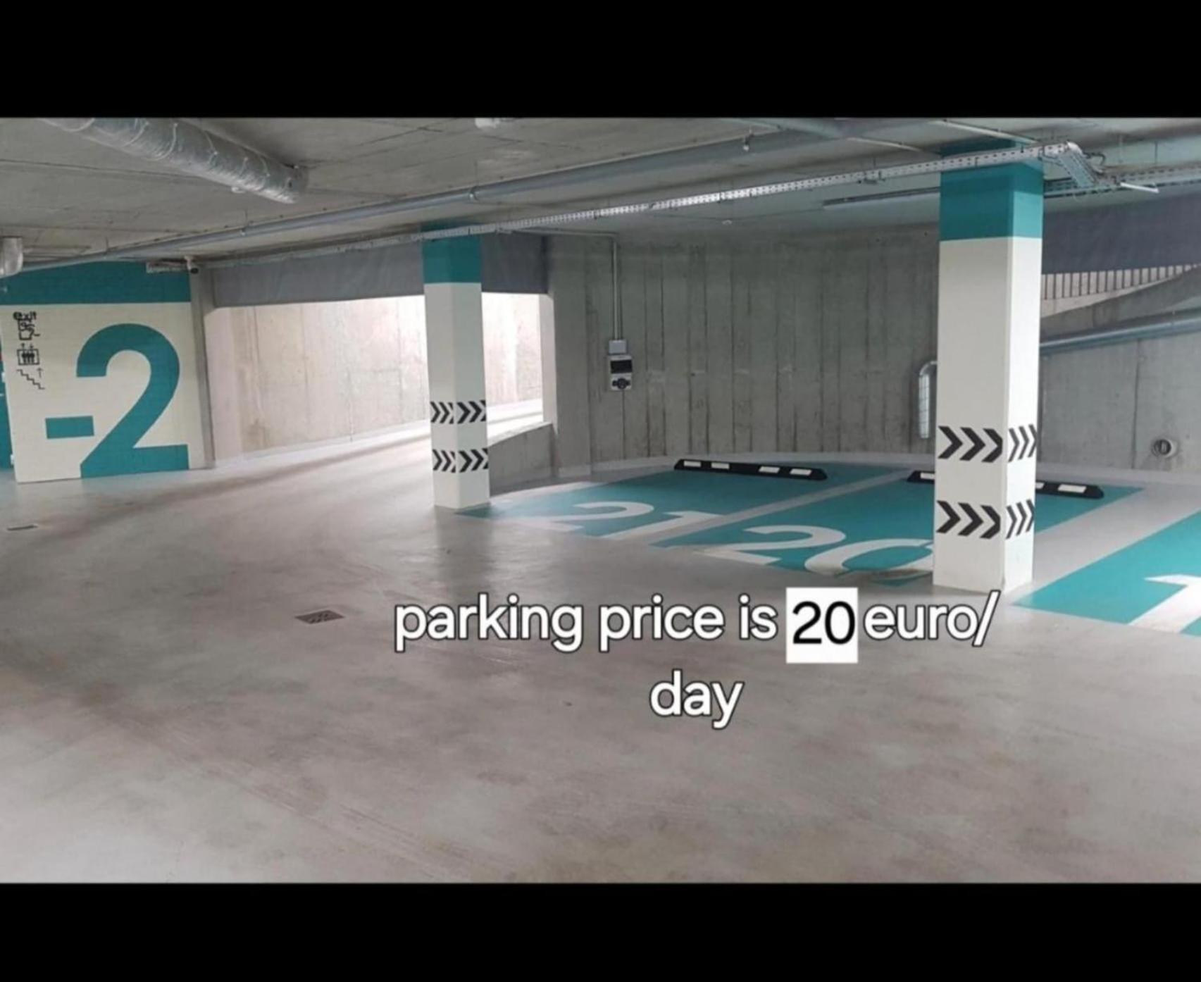 Happy Inn Emporia, Self Chek-In, Parking In The Underground Garage VNO Exterior foto